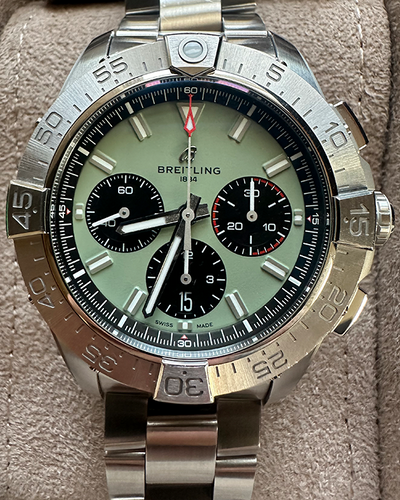 2023 Breitling Avenger B01 44MM Green Dial Steel Bracelet (AB0147101L1A1)