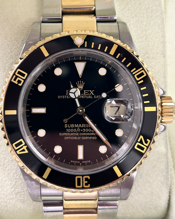 2001 (P Serial) Rolex Submariner Date 40MM Black Dial Two-Tone Oyster Bracelet (16613N)