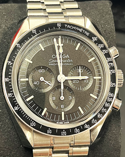 2022 Omega Speedmaster Professional Moonwatch 42MM Black Dial Steel Bracelet (310.30.42.50.01.002)