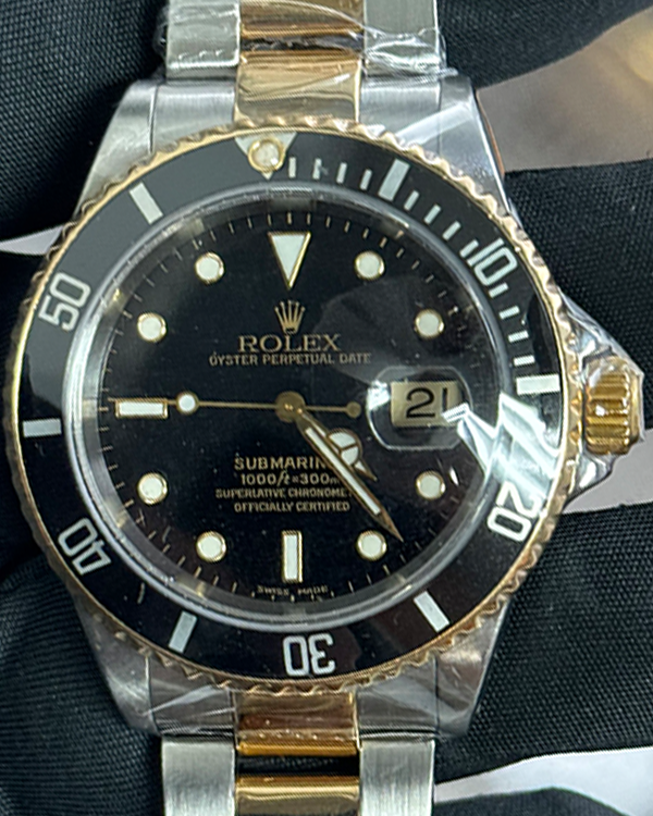 2001 Rolex Submariner 40MM Black Dial Two-Tone Bracelet (16613)