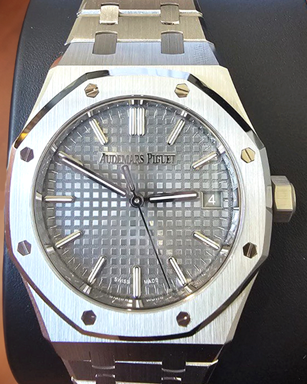 2023 Audemars Piguet Royal Oak Steel Grey Dial (15550ST)