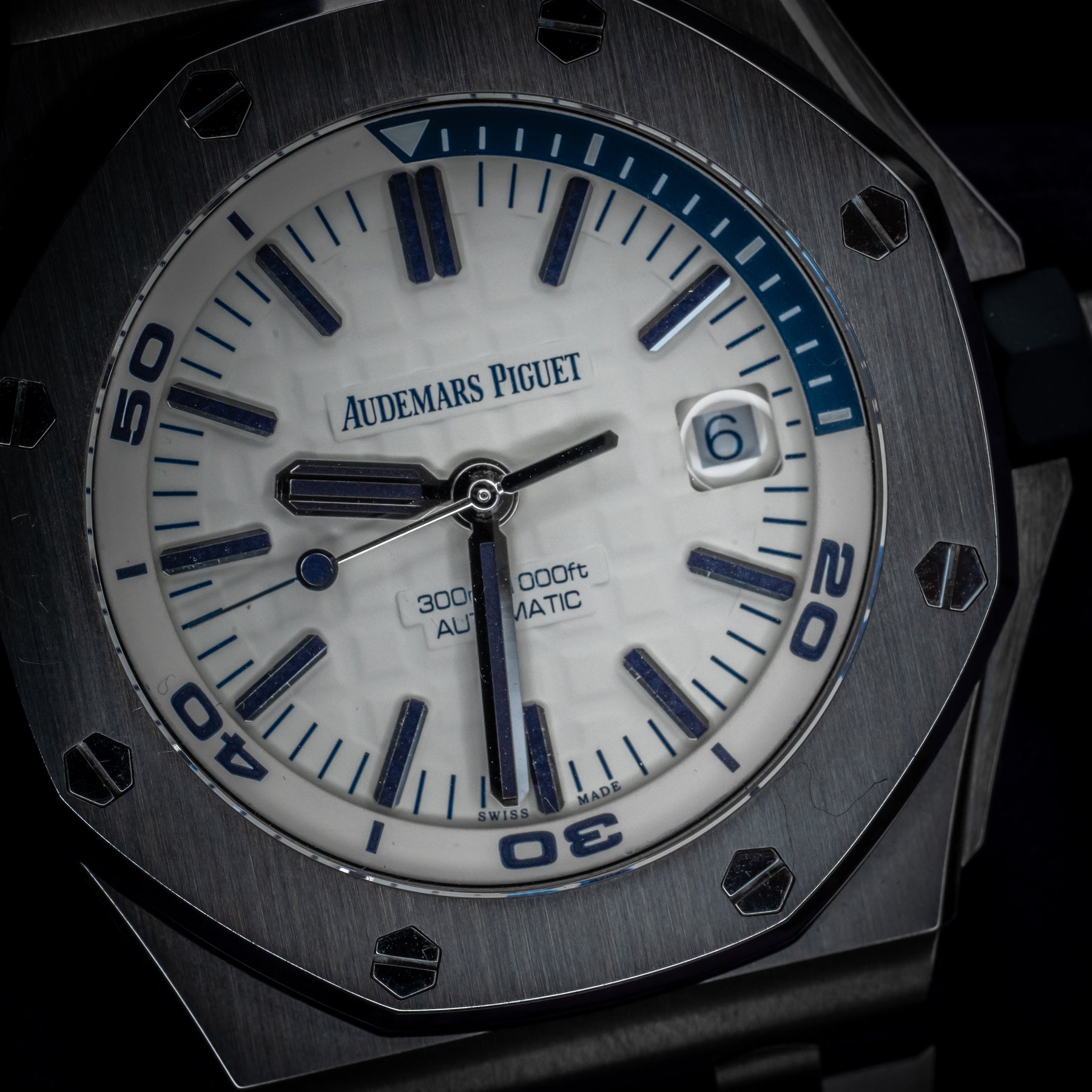 2019 (K Serial) Audemars Piguet Royal Oak Offshore Diver 42MM White Di ...