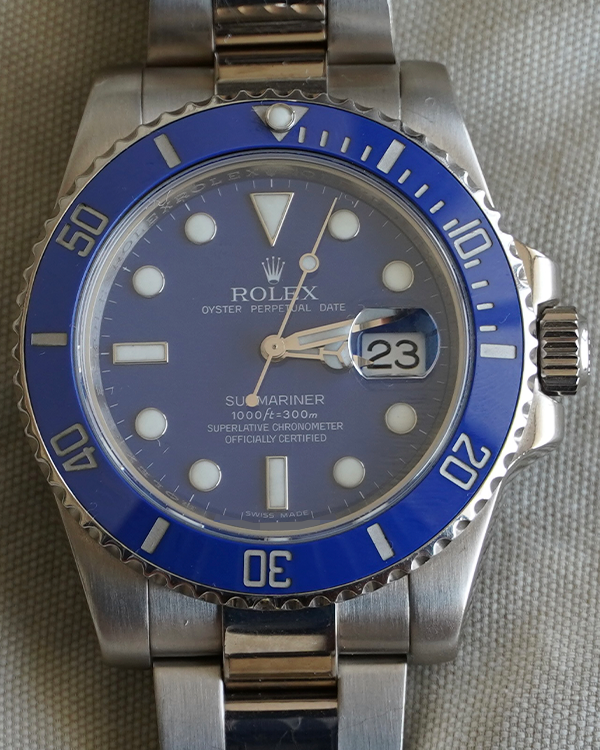 2009 (V serial) Rolex Submariner Date "Smurf" 40MM Blue Dial White Gold Bracelet (116619LB)