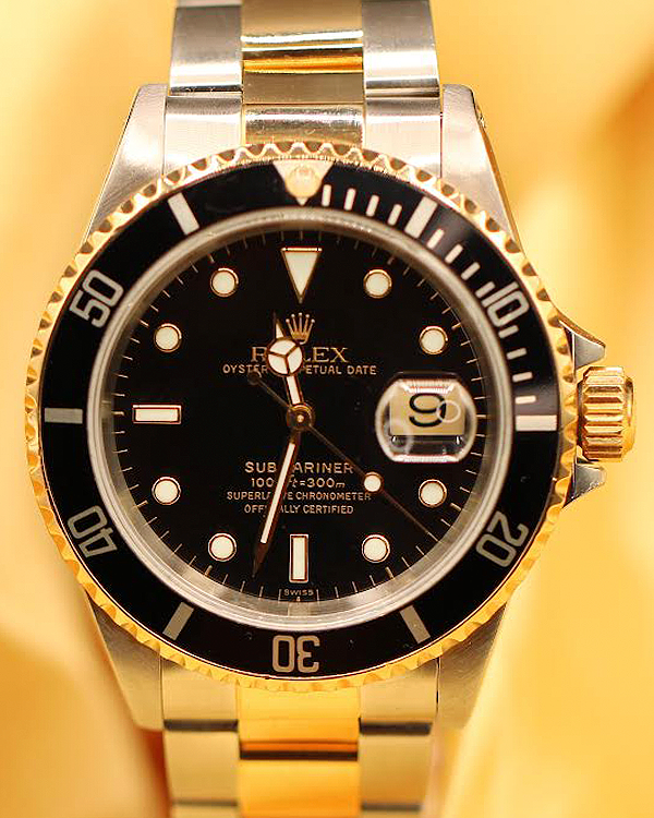 2000 Rolex Submariner Date 40MM Black Dial Two-Tone Oyster Bracelet (16613)