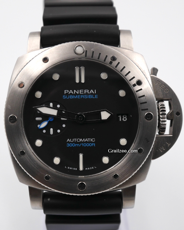 2021 Panerai Luminor Submersible 42MM Black Dial Rubber Strap (PAM00973)