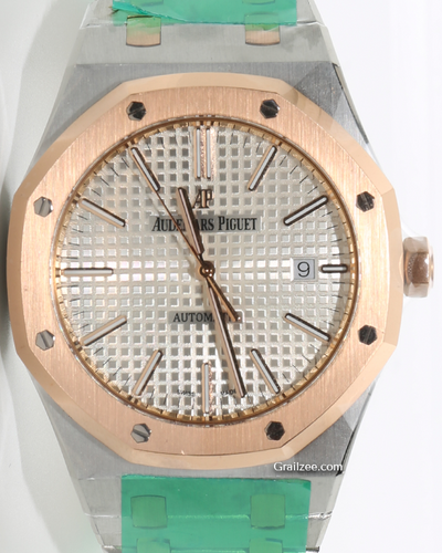 Audemars Piguet Royal Oak Royal Oak Selfwinding 41MM Silver Dial Two-Tone Bracelet (15400SR.OO.1220SR.01)