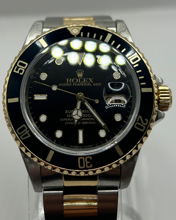 Rolex Submariner Date 40MM Black Dial Two-Tone Oyster Bracelet (16613)