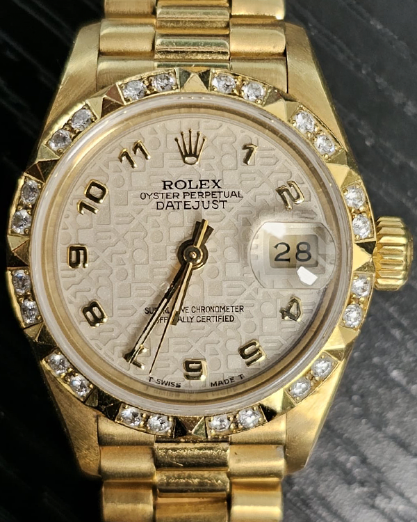 Rolex Lady-Datejust 26MM Silver Dial Yellow Gold President Bracelet (69258)