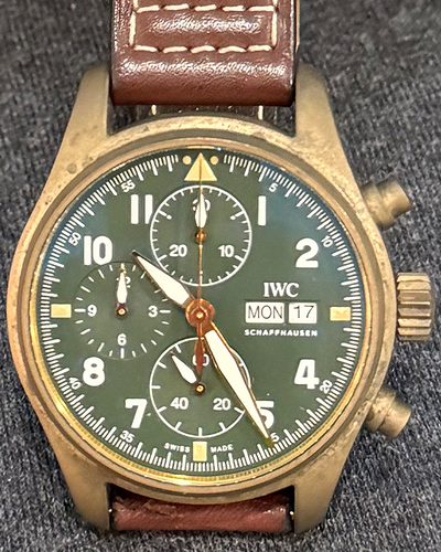 2020 IWC Schaffhausen Pilot Spitfire Chronograph 41MM Green Dial Leather Strap (IW387902)