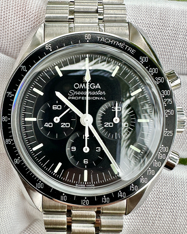 2022 Omega Speedmaster Professional Moonwatch 42MM Black Dial Steel Bracelet (310.30.42.50.01.002)