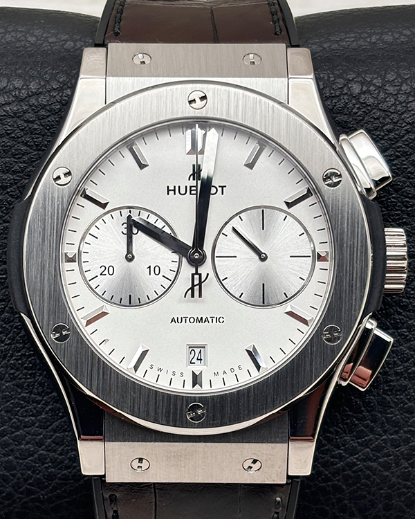 2021 Hublot Classic Fusion Chronograph 45MM Opaline Dial Rubber/Leather Strap (521.NX.2611.LR)