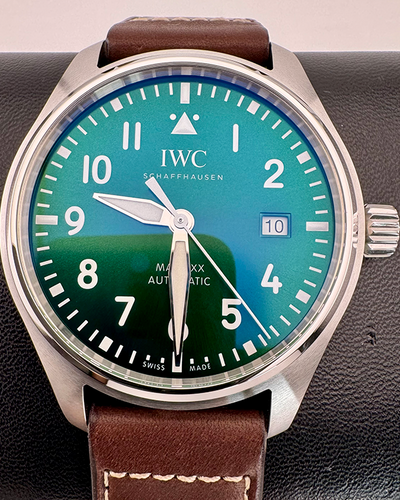 No Reserve - 2024 IWC Schaffhausen Pilot Mark 40MM Green Dial Leather Strap (IW328205)