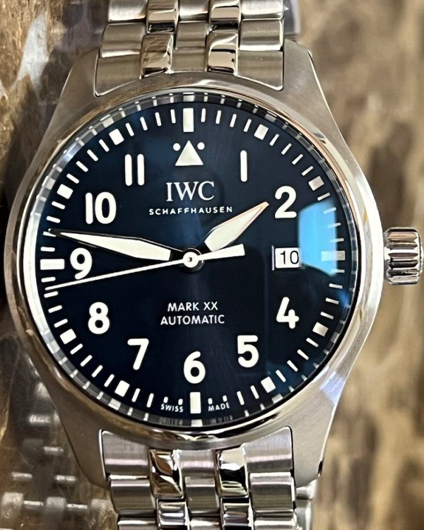 2023 IWC Schaffhausen Pilot Mark XX 40MM Blue Dial Steel Bracelet (IW328204)