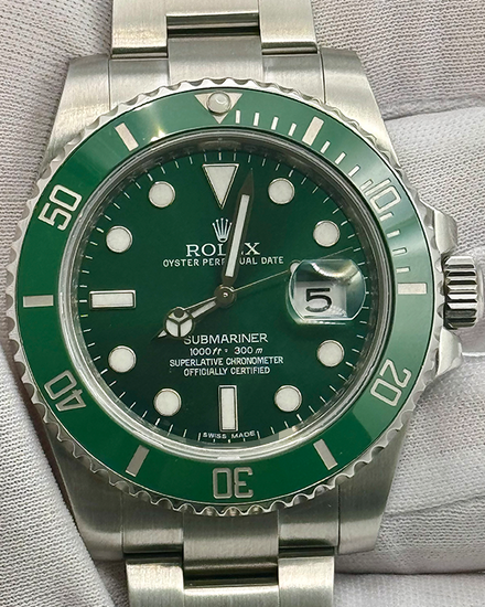 Rolex Submariner Date “Hulk” 40MM Green Dial Oyster Bracelet (116610LV)