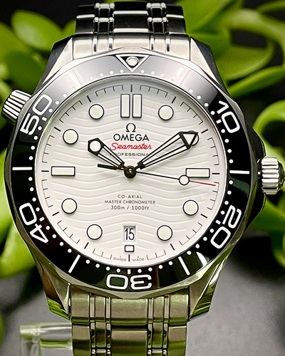 2022 Omega Seamaster Diver 300M 42MM White Dial Steel Bracelet (210.30.42.20.04.001)