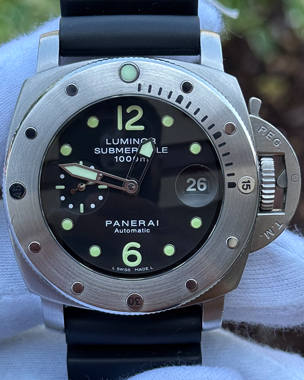 2007 Panerai Luminor 1950 44MM Black Dial Rubber Strap (PAM00243)