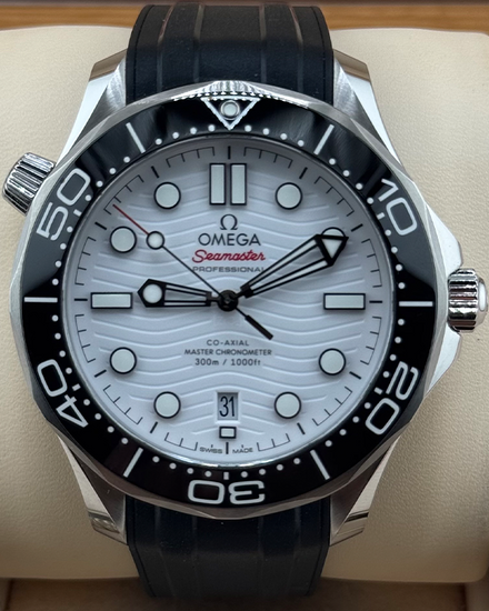 2023 Omega Seamaster Diver 300M 42MM White Dial Rubber Strap (210.32.42.20.04.001)