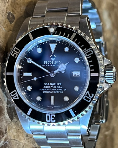 2001 (K Serial) Rolex Sea-Dweller 4000 40MM Black Dial Steel Bracelet (16600)