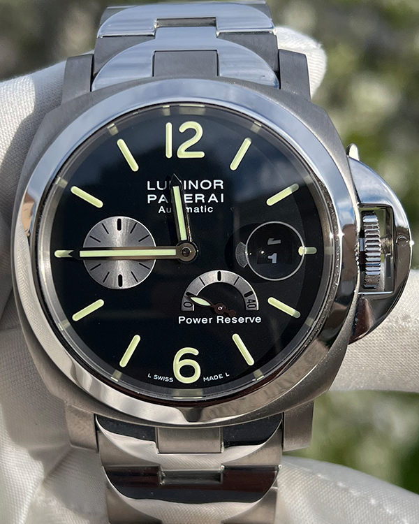 Panerai Luminor Power Reserve 44MM Black Dial Titanium-Steel Bracelet (PAM00171)