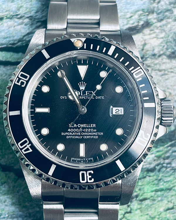 Rolex Sea-Dweller 40MM Black Dial Steel Bracelet (16600)