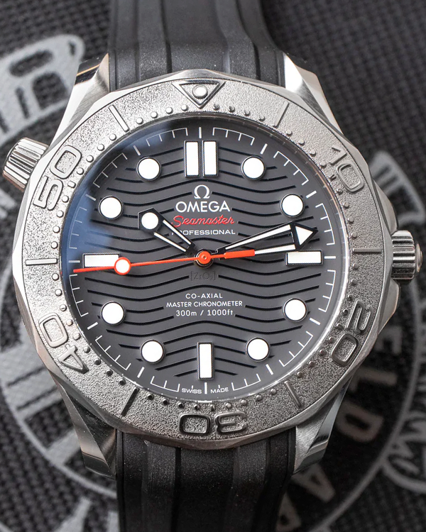 Omega Seamaster Diver 300M "Nekton Edition" 42MM Black Dial Rubber Strap (210.32.42.20.01.002)