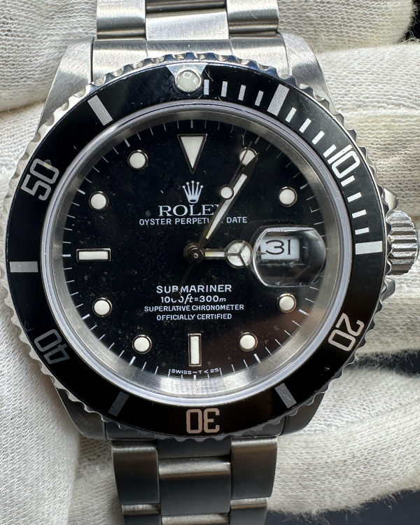 Rolex Submariner Date 40MM Black Dial Oyster Bracelet (16610)