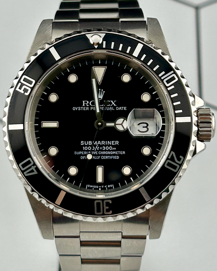 Rolex Submariner Date 40MM Black Dial Oyster Bracelet (16610)