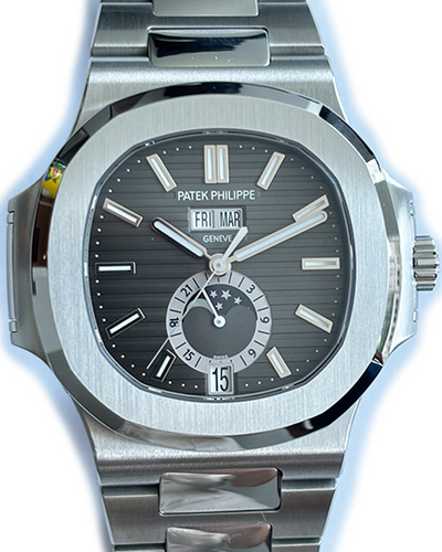 2018 Patek Philippe Nautilus 40.5MM Grey Dial Steel Bracelet (5726/1A-001)