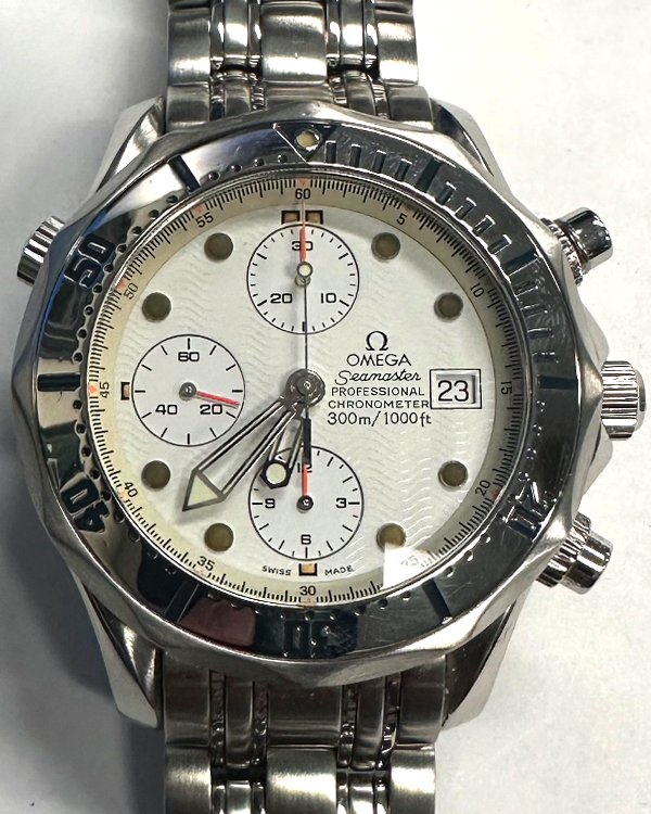 No Reserve - Omega Seamaster Diver 300M 41.5MM White Dial Steel Bracelet (2598.20.00)