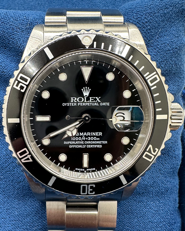 Rolex Submariner Date 40MM Black Dial Oyster Bracelet (16610)