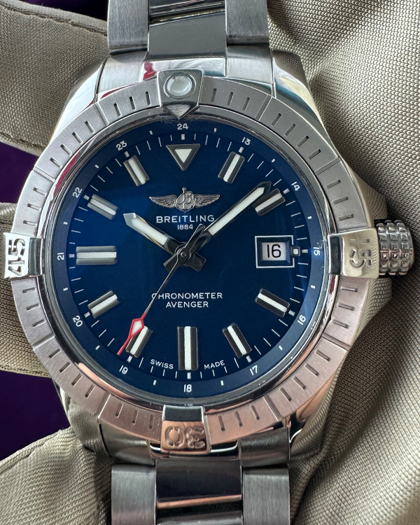 No Reserve - 2019 Breitling Avenger 43MM Blue Dial Steel Bracelet (A17318101C1A1)