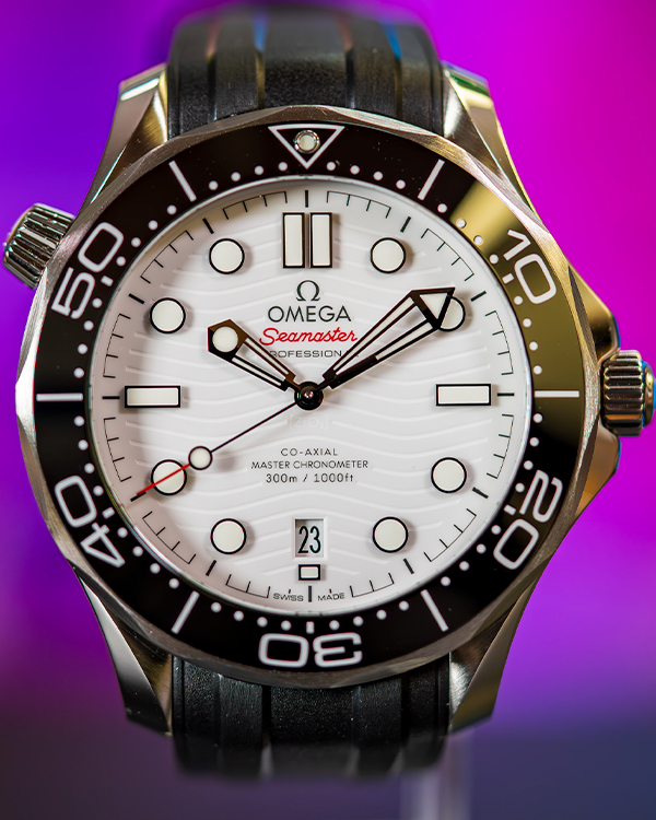 Omega Seamaster Diver 300M 42MM White Dial Rubber Strap (210.32.42.20.04.001)