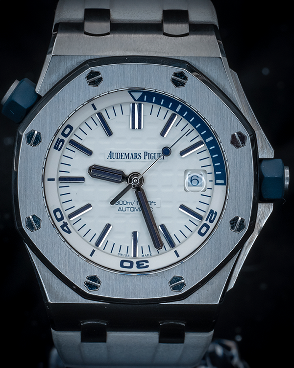 2019 (K Serial) Audemars Piguet Royal Oak Offshore Diver 42MM White Dial Rubber Strap (15710ST.OO.A010CA.01)