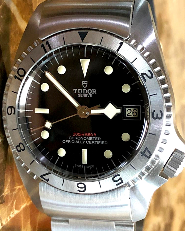 2021 Tudor Black Bay 42MM Black Dial Rubber/Leather Strap (70150)