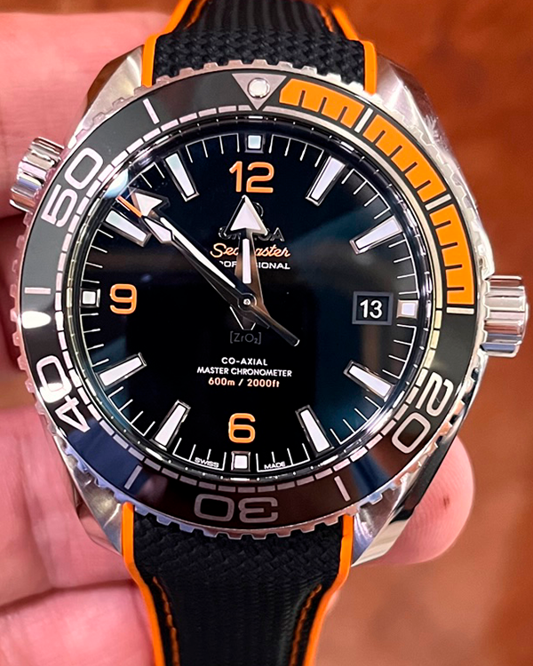 2022 Omega Seamaster Planet Ocean 43.5MM Black Dial Rubber Strap (215.32.44.21.01.001)