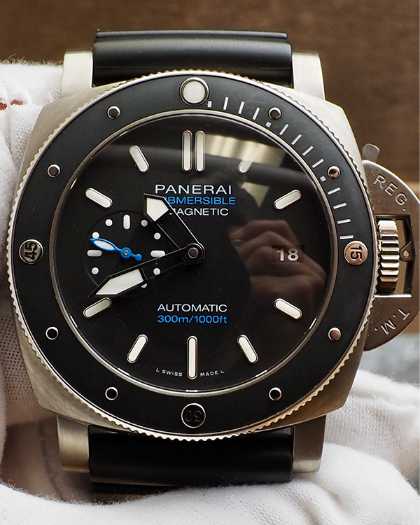 2020 Panerai Luminor Submersible 1950 3 Days Automatic 47MM Black Dial Rubber Strap (PAM01389)