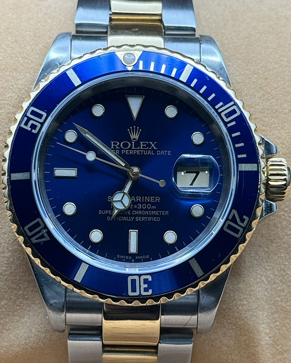 No Reserve - 1999 (A Serial) Rolex Sumbariner Date "Bluesy" 40MM Blue Dial Two-Tone Oyster Bracelet (16613)