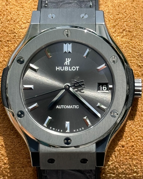 2018 Hublot Classic Fusion Racing 38MM Grey Dial Leather Strap (565.NX.7071.LR)