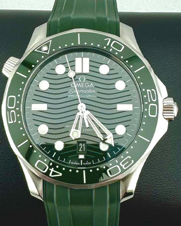 No Reserve - 2023 Omega Seamaster Diver 300M "Seaweed" 42MM Green Dial Rubber Strap (210.32.42.20.10.001)