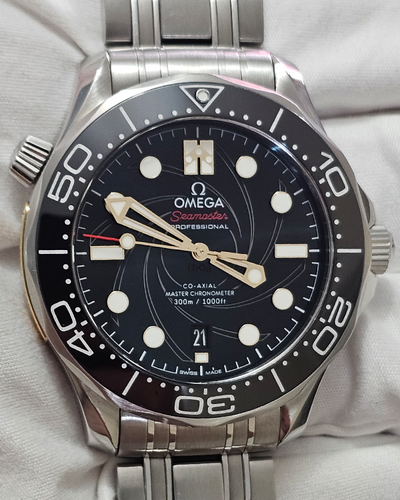 2020 Omega Seamaster Diver 300M James Bond 42MM Black Dial Steel Bracelet (210.22.42.20.01.004)