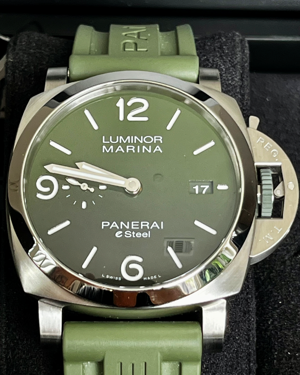 2023 Panerai Luminor Marina "Verde Smeraldo" 44MM Green Dial Rubber Strap (PAM01356)