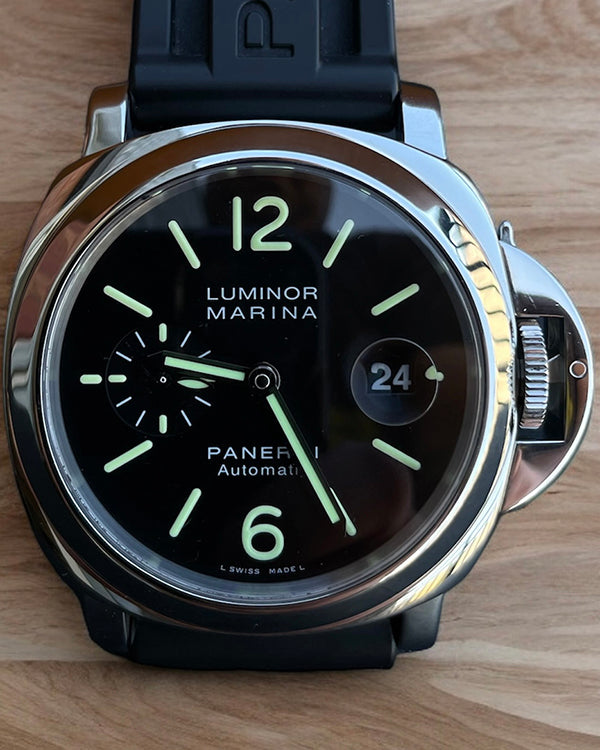 2017 Panerai Luminor Marina 44MM Black Dial Rubber Strap (PAM00104)