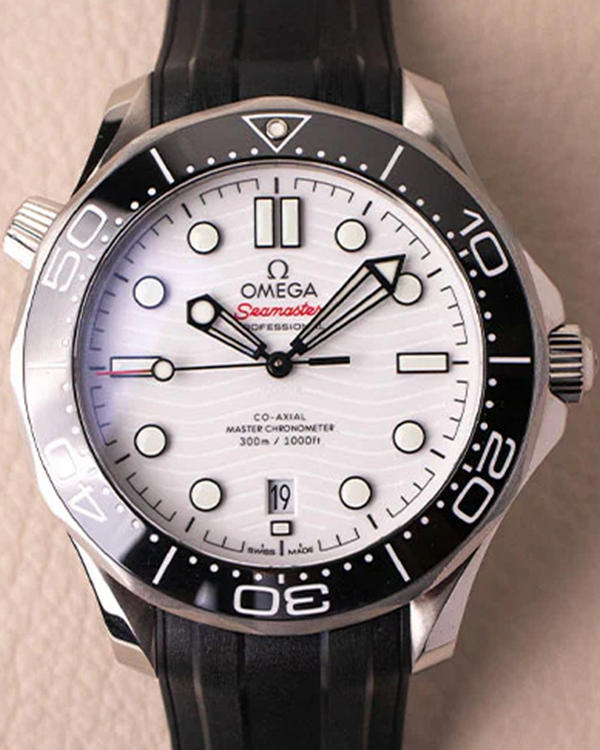 Omega Seamaster Diver 300M 42MM White Dial Rubber Strap (210.32.42.20.04.001)