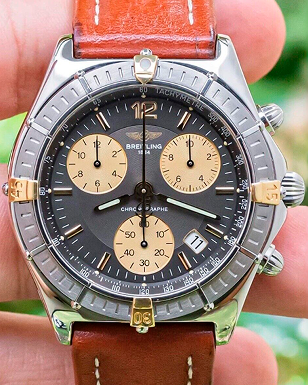 Breitling Chronomat "Sirius" 40MM Quartz Grey Dial Leather Strap (B53011)