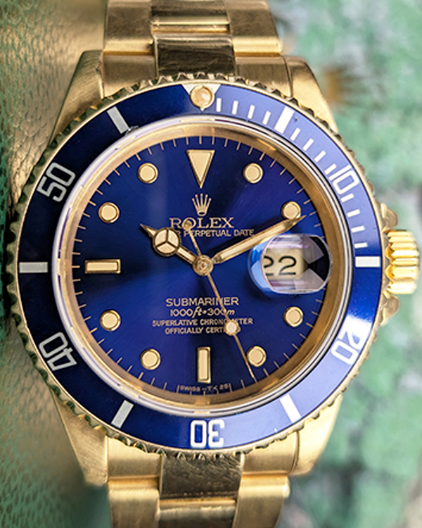 Rolex Submariner Date 40MM Blue Dial Yellow Gold Bracelet (16618)