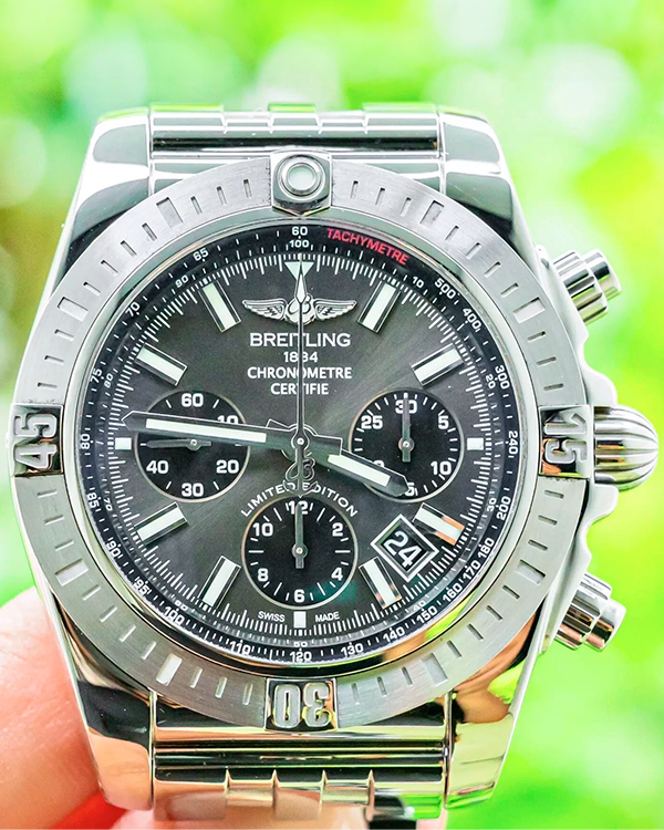 2018 Breitling Chronomat "Blackeye" L.E. 44MM Grey Dial Steel Bracelet (AB011511/F577)