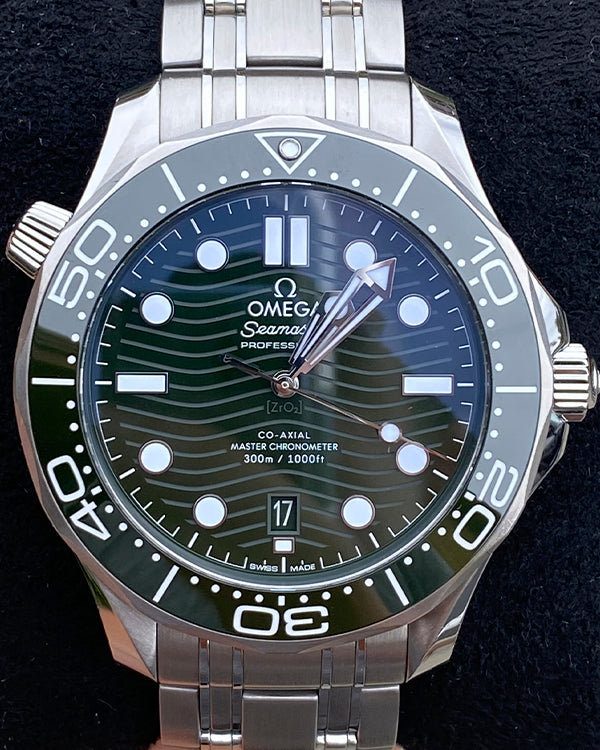 2022 Omega Seamaster Diver 300M Co-Axial Master Chronometer 42MM Steel Green Dial (210.30.42.20.10.001)