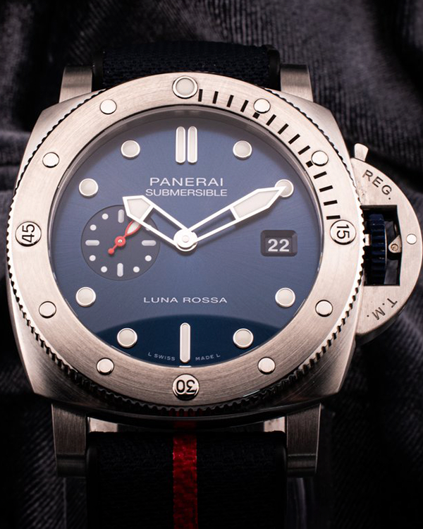 Panerai Luminor Submersible "Luna Rossa" Limited Edition 44MM Blue Dial Rubber-Textile Strap (PAM01391)