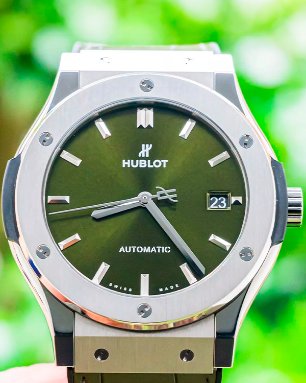 2023 Hublot Classic Fusion 45MM Green Dial Leather/Rubber Strap (511.NX.8970.LR)