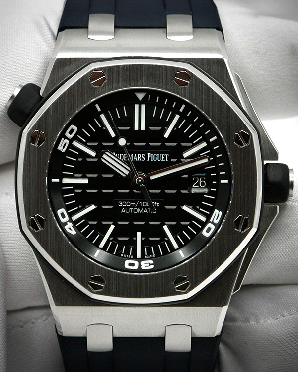 2015 Audemars Piguet Royal Oak Offshore Diver 42MM Black Dial Rubber Strap (15710ST.OO.A002CA.01)